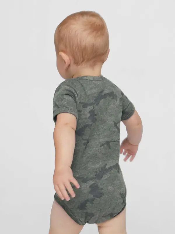 Rabbit_Skins_4424_Vintage_Camo_Back_High_Model